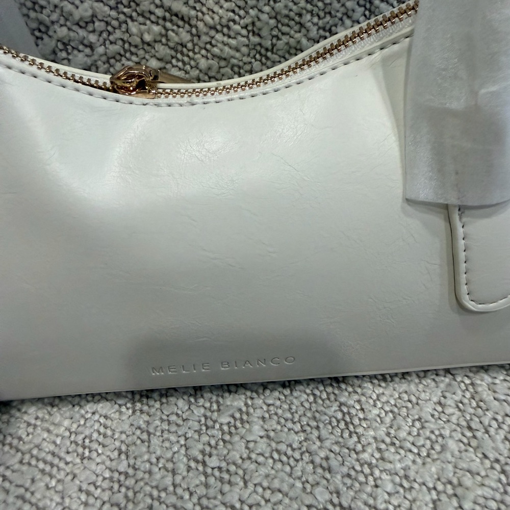 NWT Melie Bianco Dakota Women’s White Small Shoulder Bag - Picture 3 of 8